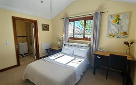 Swiss Cottage Guest House